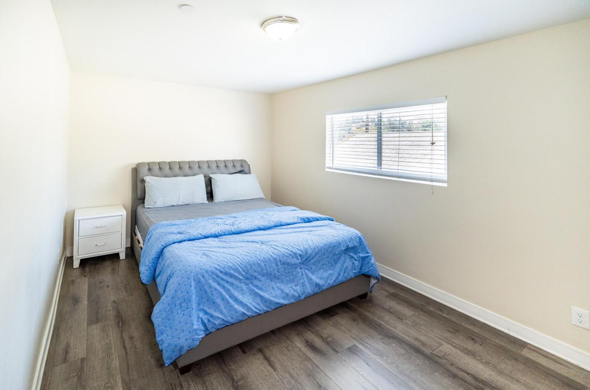 Modern 2 Level 5-bedroom 3-bathroom Close To Downtown La Los Ángeles