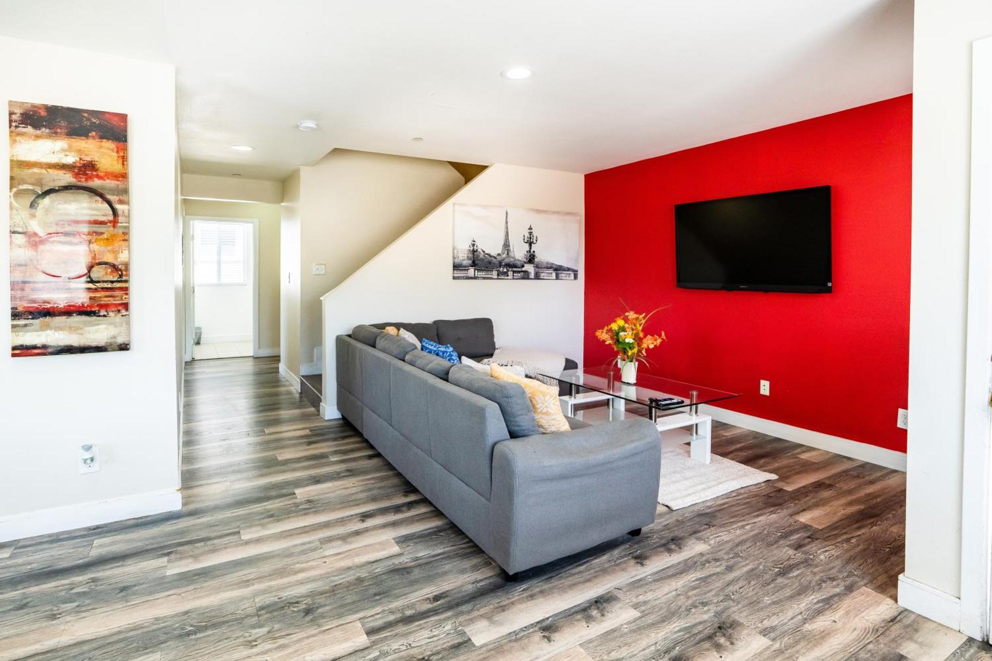 Modern 2 Level 5-bedroom 3-bathroom Close To Downtown La Apartamento *